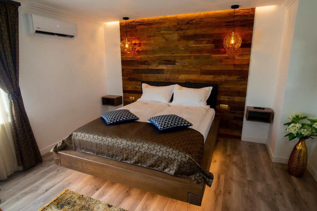 Lupeni  Kotyogo Panzio Bed & Breakfast エクステリア 写真