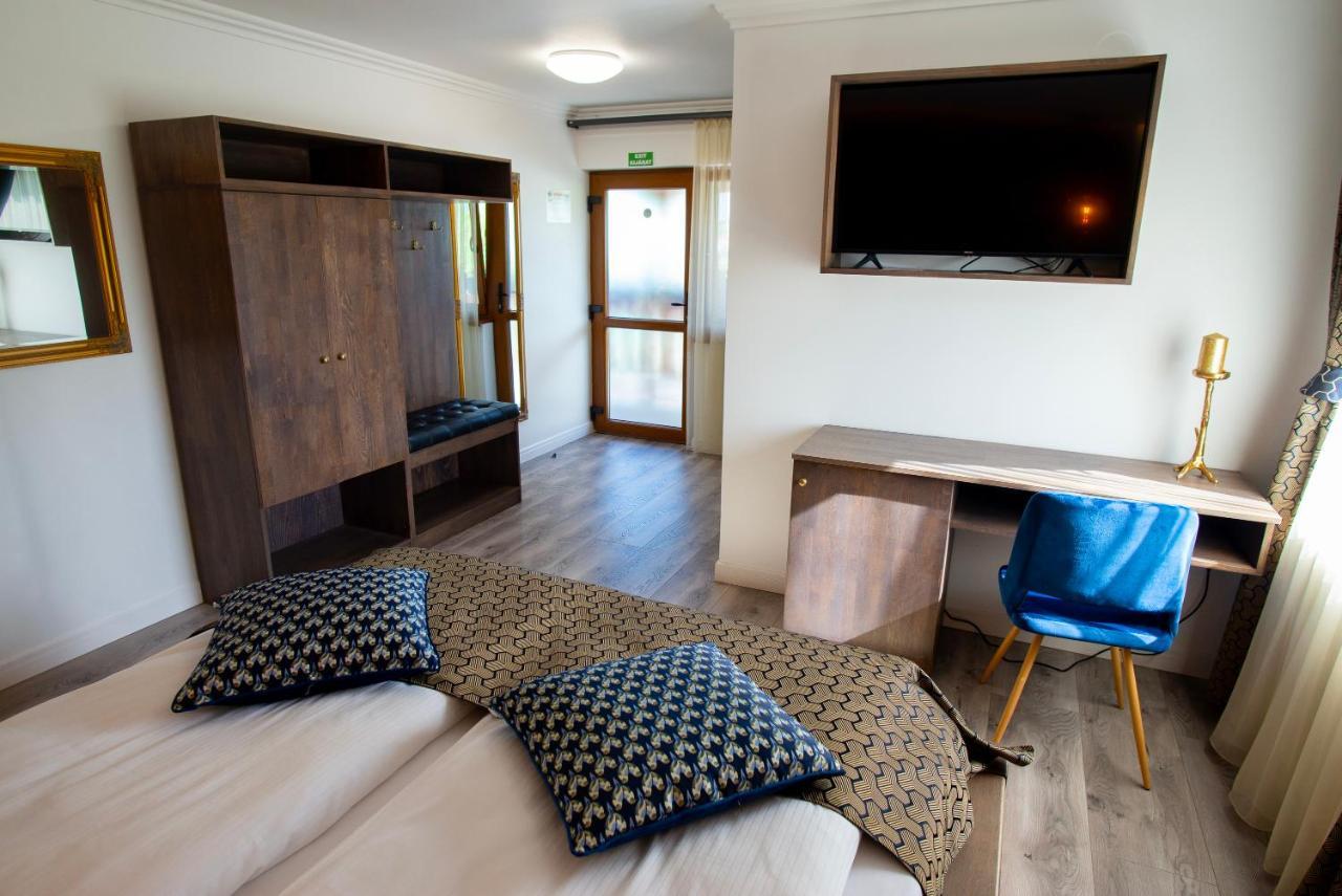Lupeni  Kotyogo Panzio Bed & Breakfast エクステリア 写真
