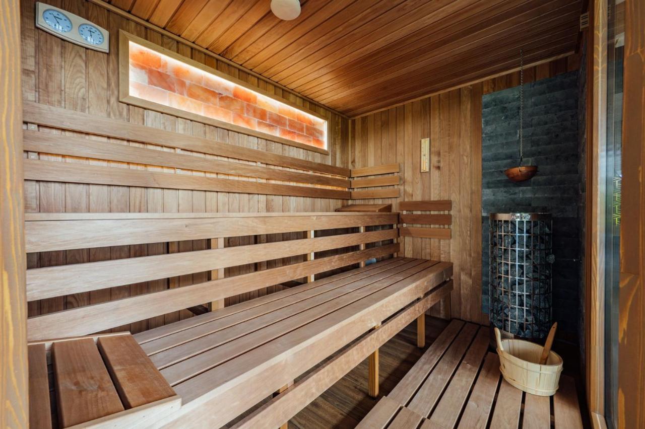 Lupeni  Kotyogo Panzio Bed & Breakfast エクステリア 写真